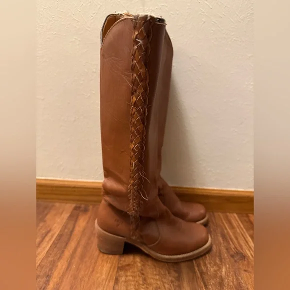 Amazing Vintage Frye Boots with Braided detail SZ 6.5 - Picture 2 of 10